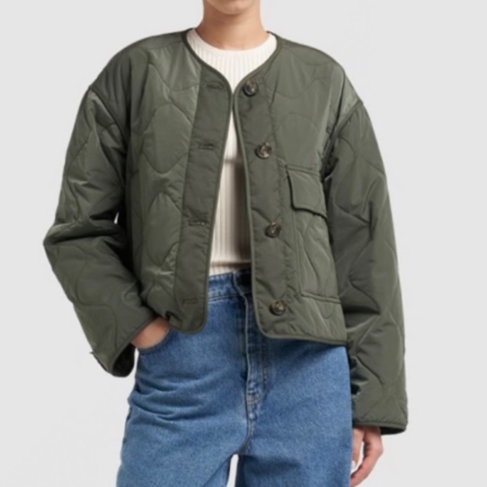 ✅Weekend Max Mara
Umberta quilted taffeta jacket Army Green US 4